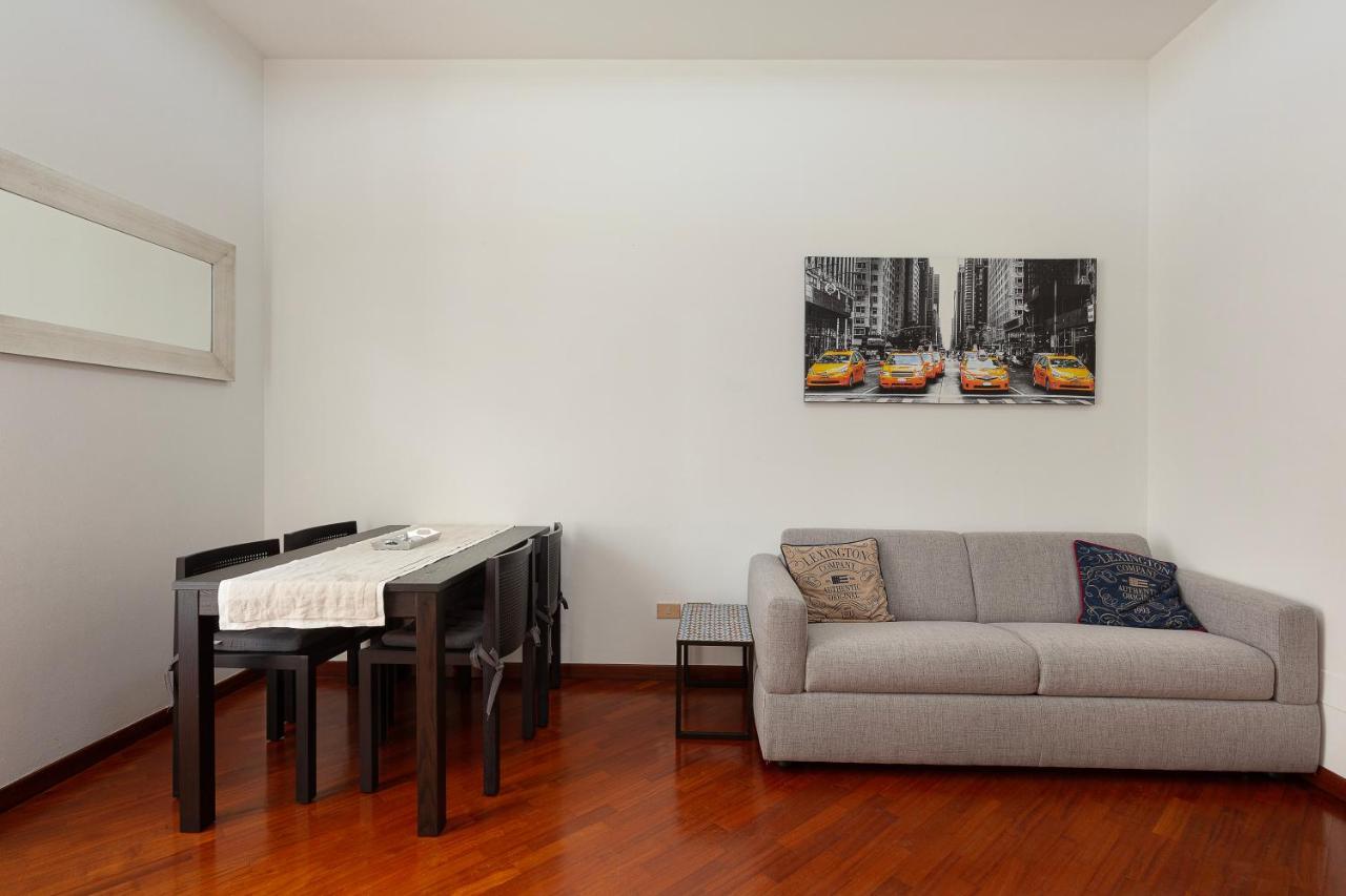 Flat In Citylife Near Metro! Appartamento *